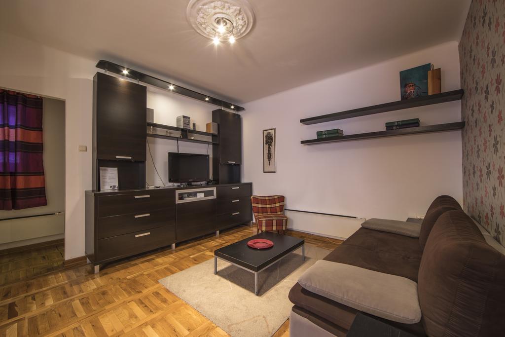 D-Home Apartment Belgrado Esterno foto